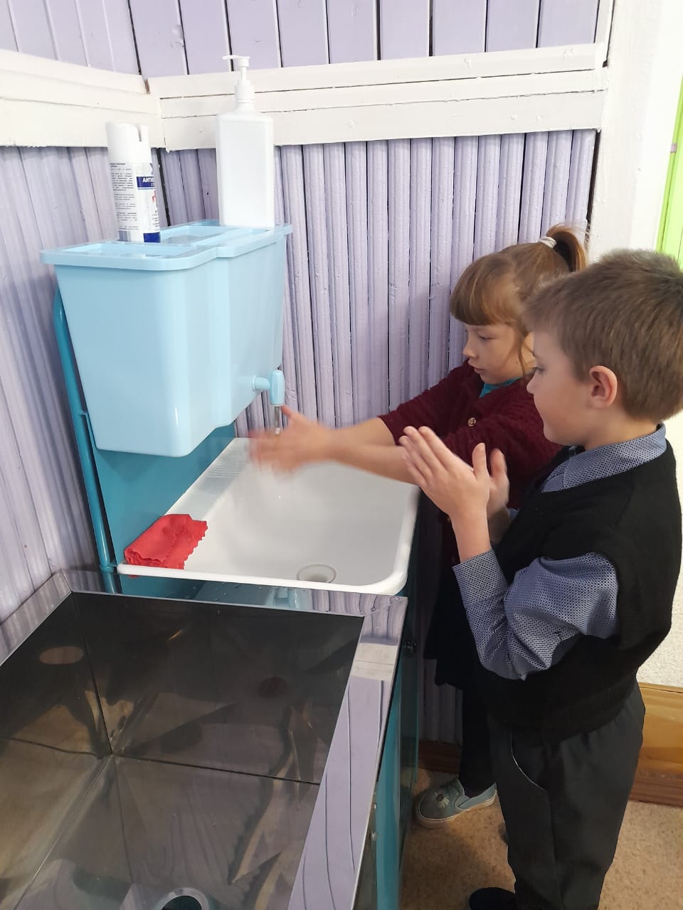 Изображения столовой.